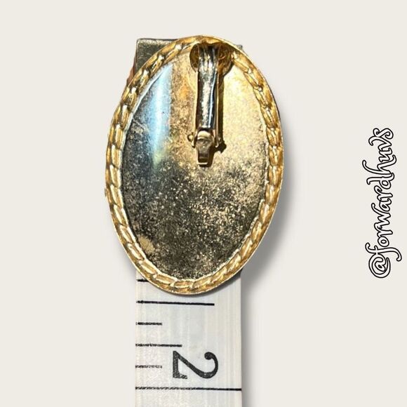 Bundle Sale 3 for $15 | Vintage Oval Enamel Swirl Clip-On Earrings - Picture 4 of 9